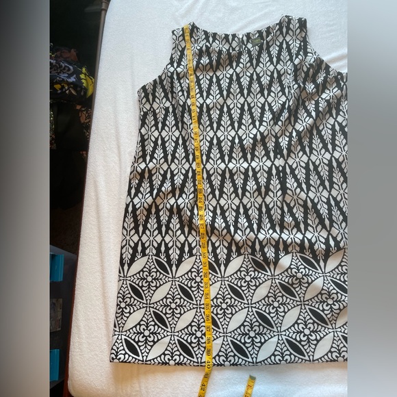 Taylor sleeveless sheath, size 22w - Picture 5 of 5